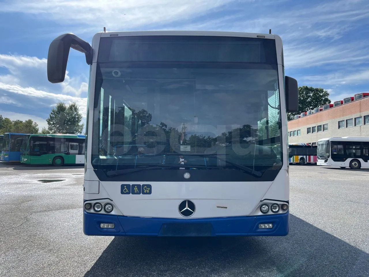 Mercedes-Benz Conecto - Bus urbain: photos 2 Mercedes-Benz Conecto - Bus urbain: photos 2