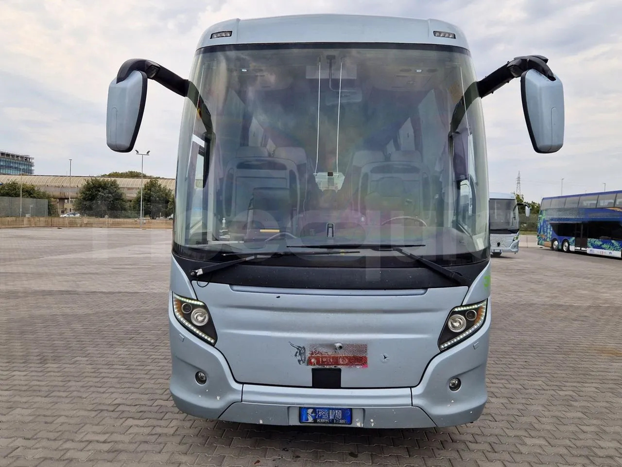 Scania Touring HD - Autocar: photos 2 Scania Touring HD - Autocar: photos 2