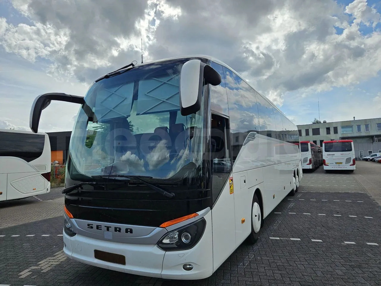 Setra S517 - Autocar: photos 4 Setra S517 - Autocar: photos 4