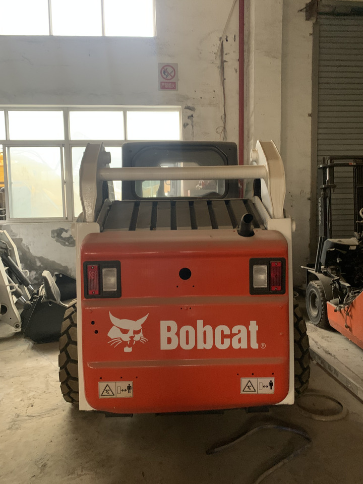 BOBCAT S185 - Mini chargeuse: photos 4 BOBCAT S185 - Mini chargeuse: photos 4