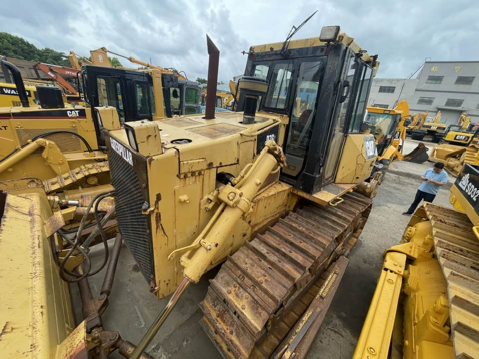 Caterpillar D7G2 LGP - Engins de chantier: photos 2 Caterpillar D7G2 LGP - Engins de chantier: photos 2