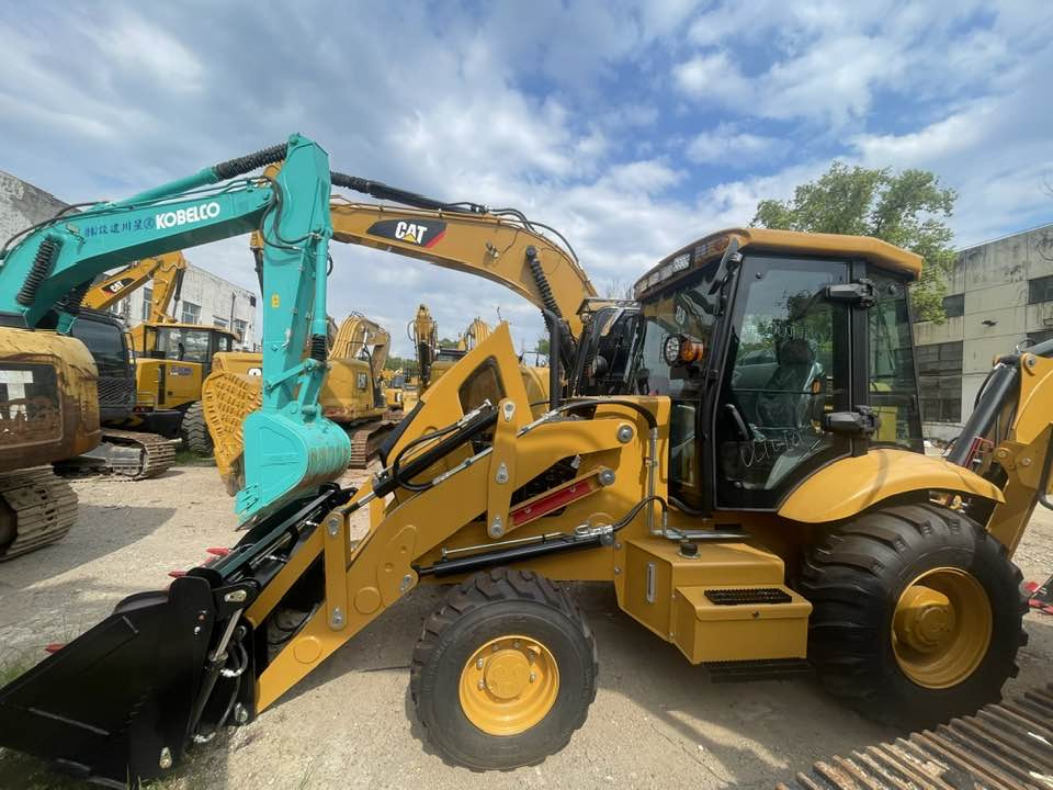 JCB 3CX - Engins de chantier: photos 1 JCB 3CX - Engins de chantier: photos 1