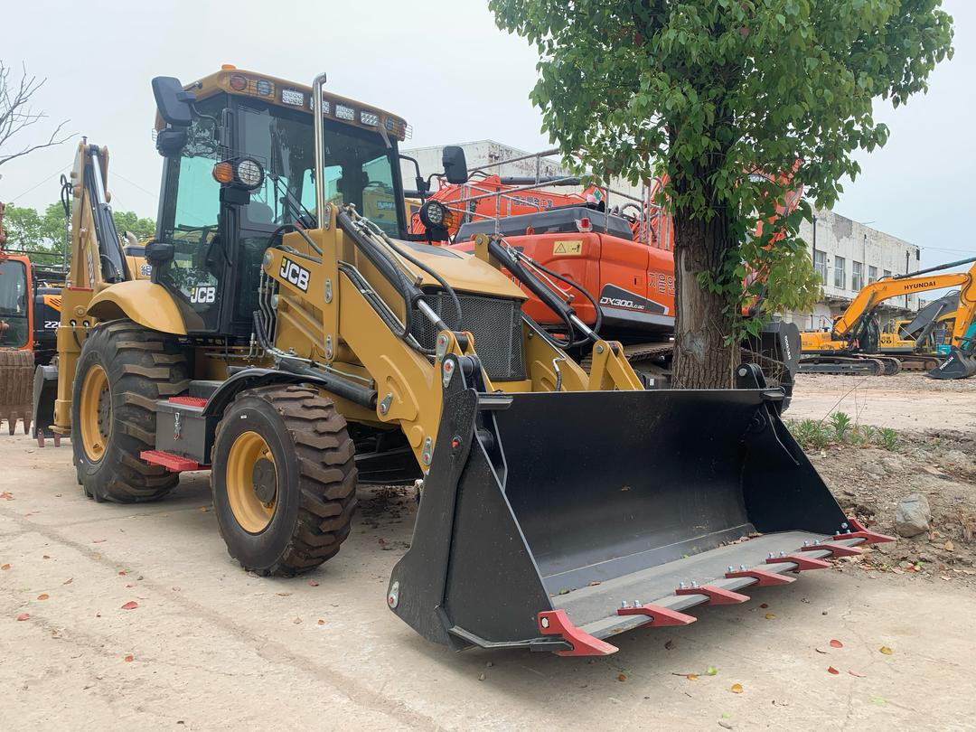JCB 3CX - Tractopelle: photos 4 JCB 3CX - Tractopelle: photos 4