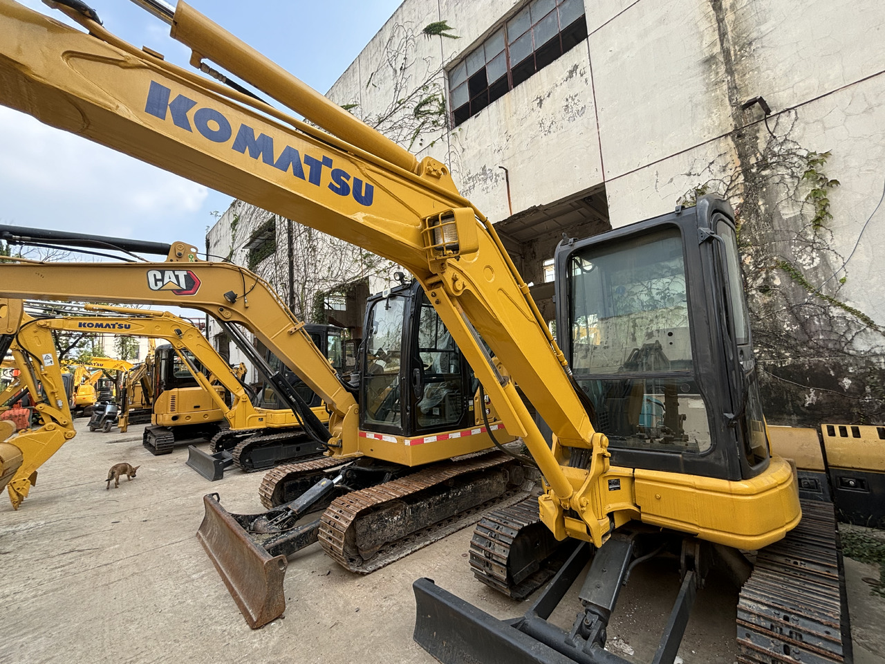 KOMATSU PC35MR - Mini pelle: photos 2 KOMATSU PC35MR - Mini pelle: photos 2