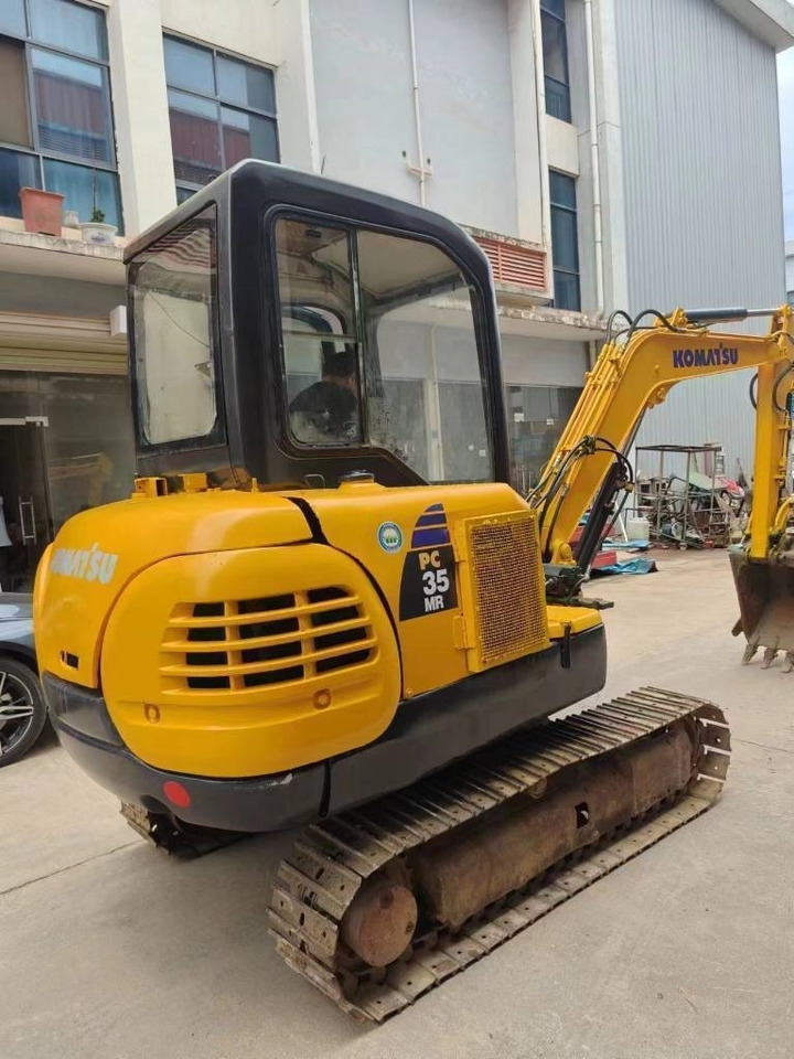 Komatsu PC 35MR-8 - Mini pelle: photos 3 Komatsu PC 35MR-8 - Mini pelle: photos 3