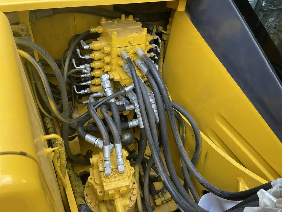 Mini pelle Komatsu PC130: photos 8