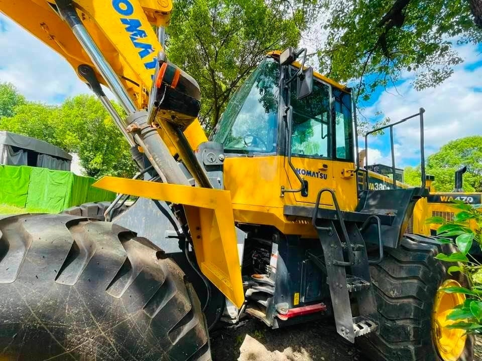 Chargeuse sur pneus Komatsu WA380-6: photos 1
