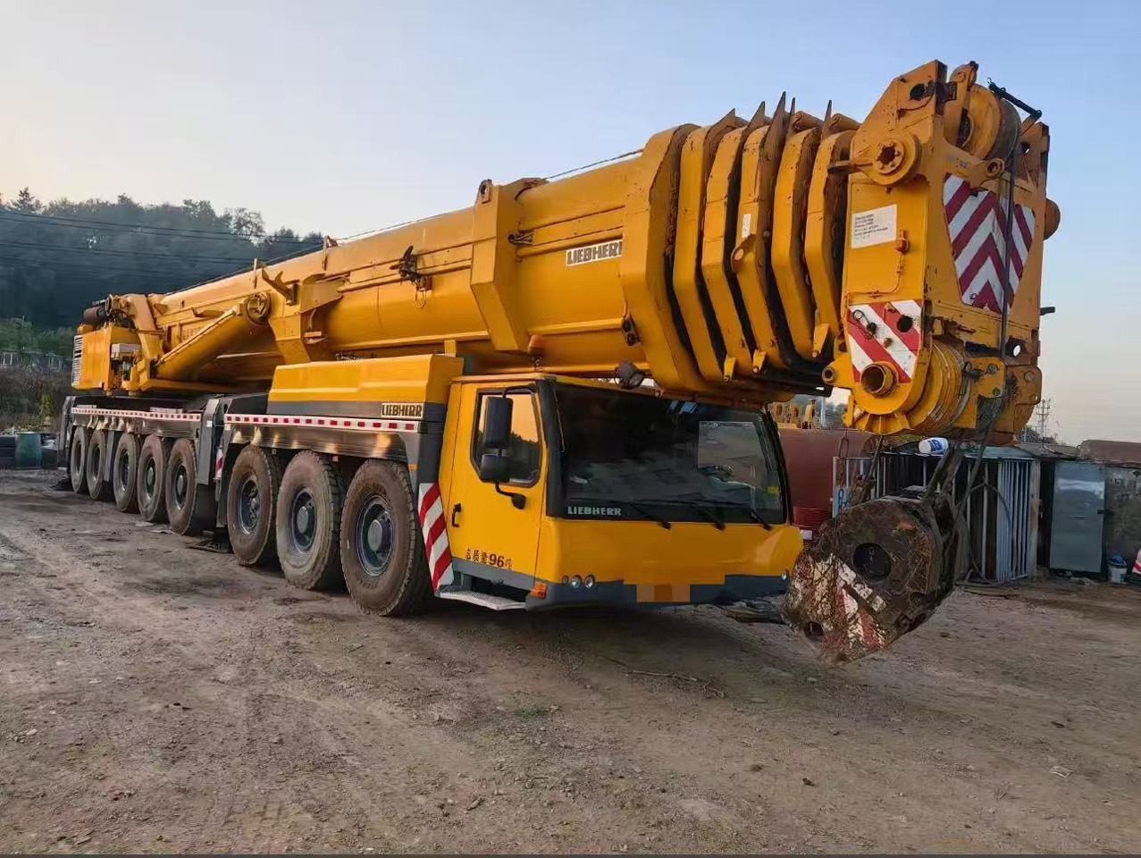 LIEBHERR LTM 1500-8.1 - Grue tout-terrain: photos 4 LIEBHERR LTM 1500-8.1 - Grue tout-terrain: photos 4