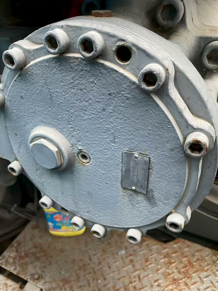 Kobelco 7200 - Grue sur chenilles: photos 3 Kobelco 7200 - Grue sur chenilles: photos 3