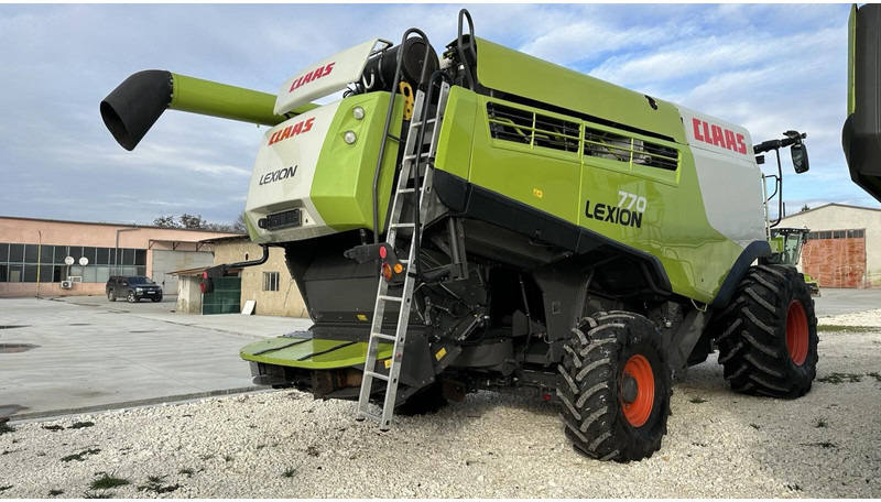 Claas Lexion 770 - Moissonneuse-batteuse: photos 3 Claas Lexion 770 - Moissonneuse-batteuse: photos 3