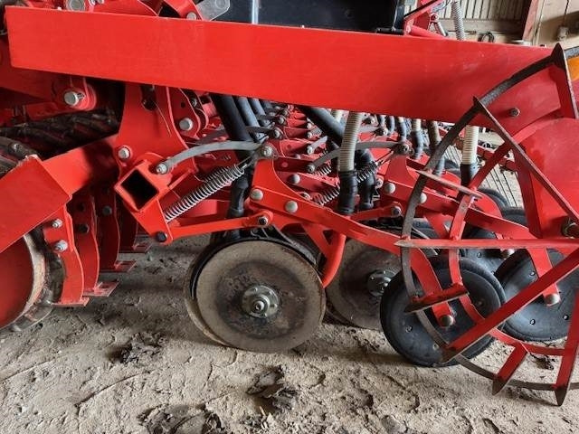 Kuhn SITERA 4000 + TF1500 - Combiné de semis: photos 4 Kuhn SITERA 4000 + TF1500 - Combiné de semis: photos 4
