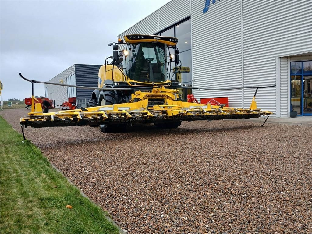 New Holland FR650 ST5 - Ensileuse: photos 5 New Holland FR650 ST5 - Ensileuse: photos 5