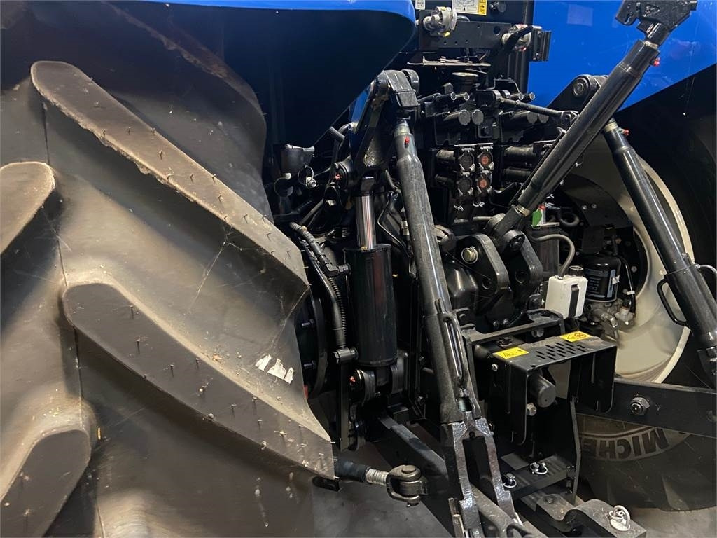 New Holland T7.215S STAGE V  - Tracteur agricole: photos 3 New Holland T7.215S STAGE V  - Tracteur agricole: photos 3