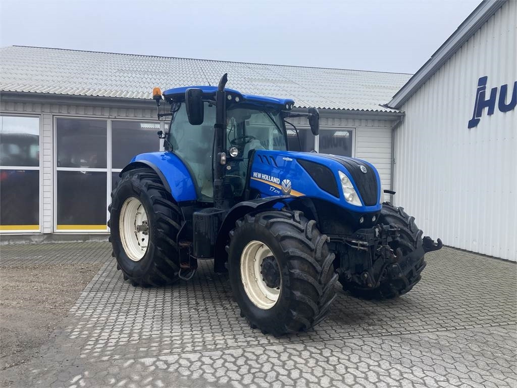 New Holland T7.270AC MY 15 - Tracteur agricole: photos 3 New Holland T7.270AC MY 15 - Tracteur agricole: photos 3