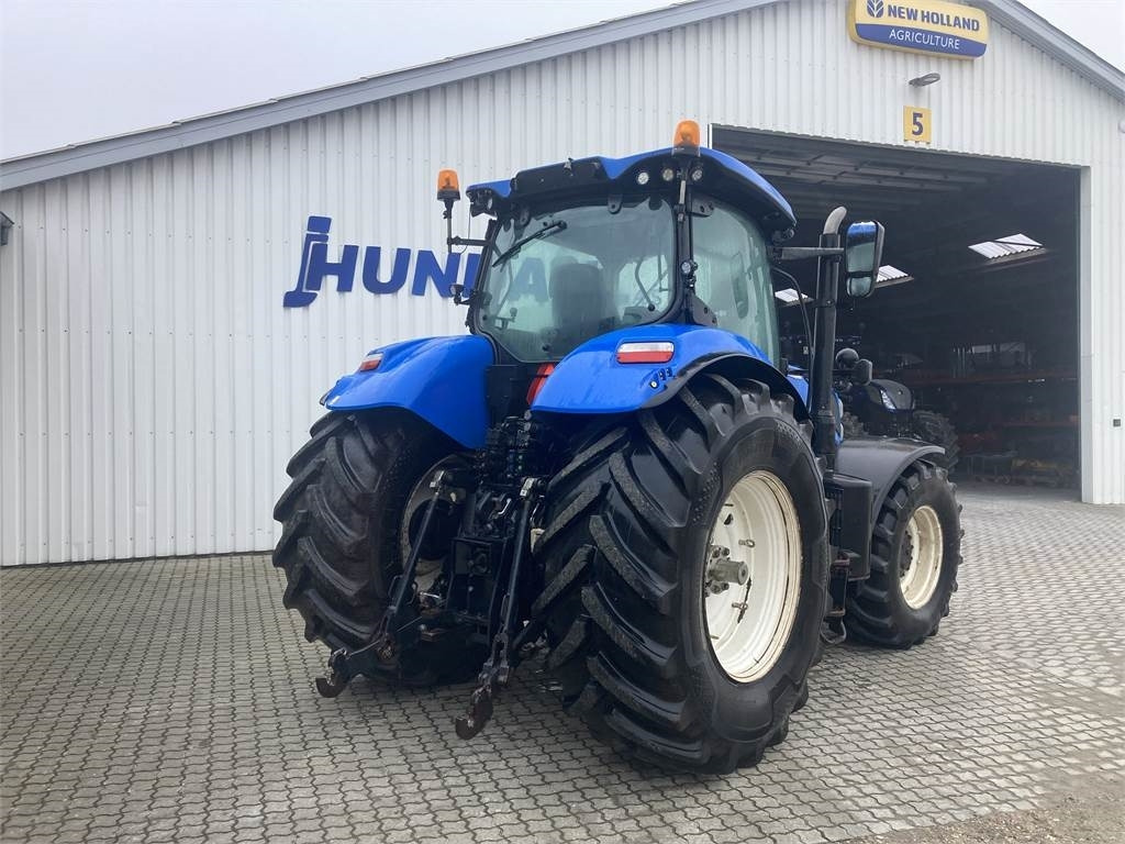 New Holland T7.270AC MY 15 - Tracteur agricole: photos 2 New Holland T7.270AC MY 15 - Tracteur agricole: photos 2