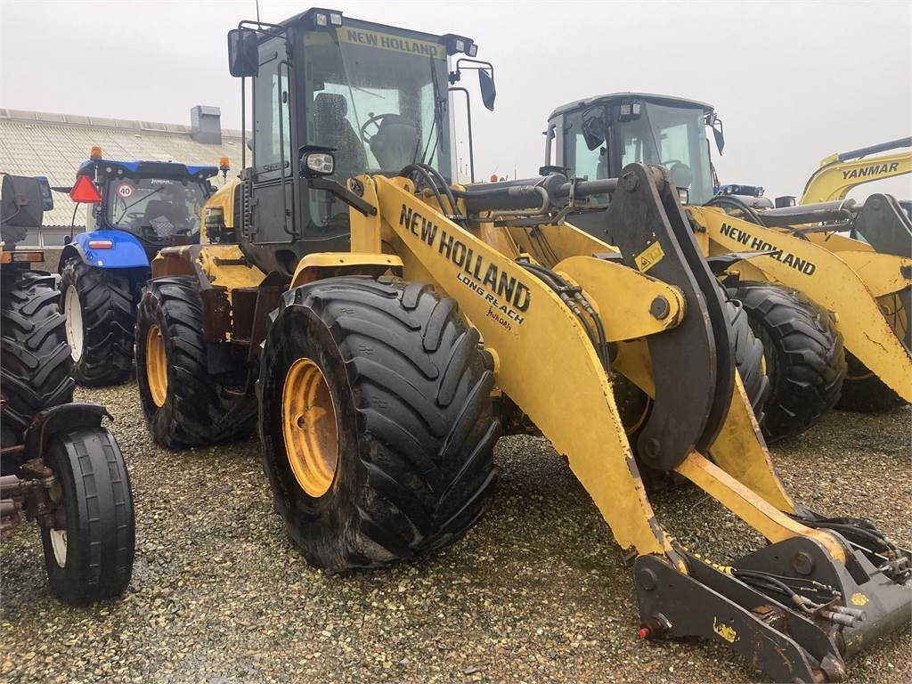 New Holland W170C LR T4B - Chargeuse sur pneus: photos 2 New Holland W170C LR T4B - Chargeuse sur pneus: photos 2