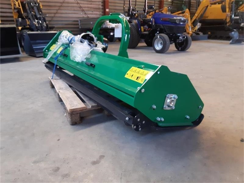 Dk-Tec 220cm - Broyeur à axe horizontal: photos 4 Dk-Tec 220cm - Broyeur à axe horizontal: photos 4