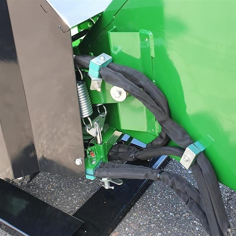 - - - FLISHUGGER TIL TRAKTOR KAPACITET OP TIL Ø25 - Broyeur de végétaux: photos 4 - - - FLISHUGGER TIL TRAKTOR KAPACITET OP TIL Ø25 - Broyeur de végétaux: photos 4