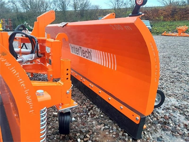 Inter-Tech - Lame à neige pour Machine agricole: photos 4 Inter-Tech - Lame à neige pour Machine agricole: photos 4