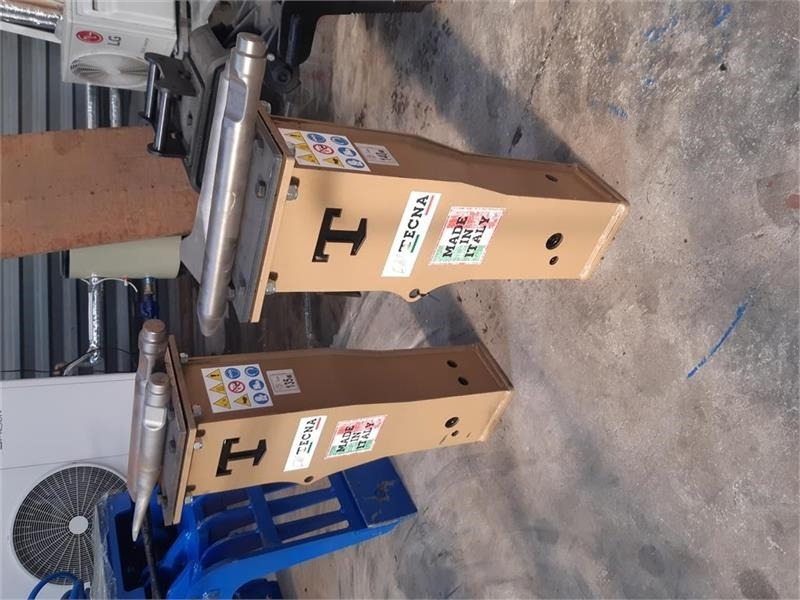 - - - beton hammer til minigraver - Godet pour Engins de chantier: photos 1 - - - beton hammer til minigraver - Godet pour Engins de chantier: photos 1