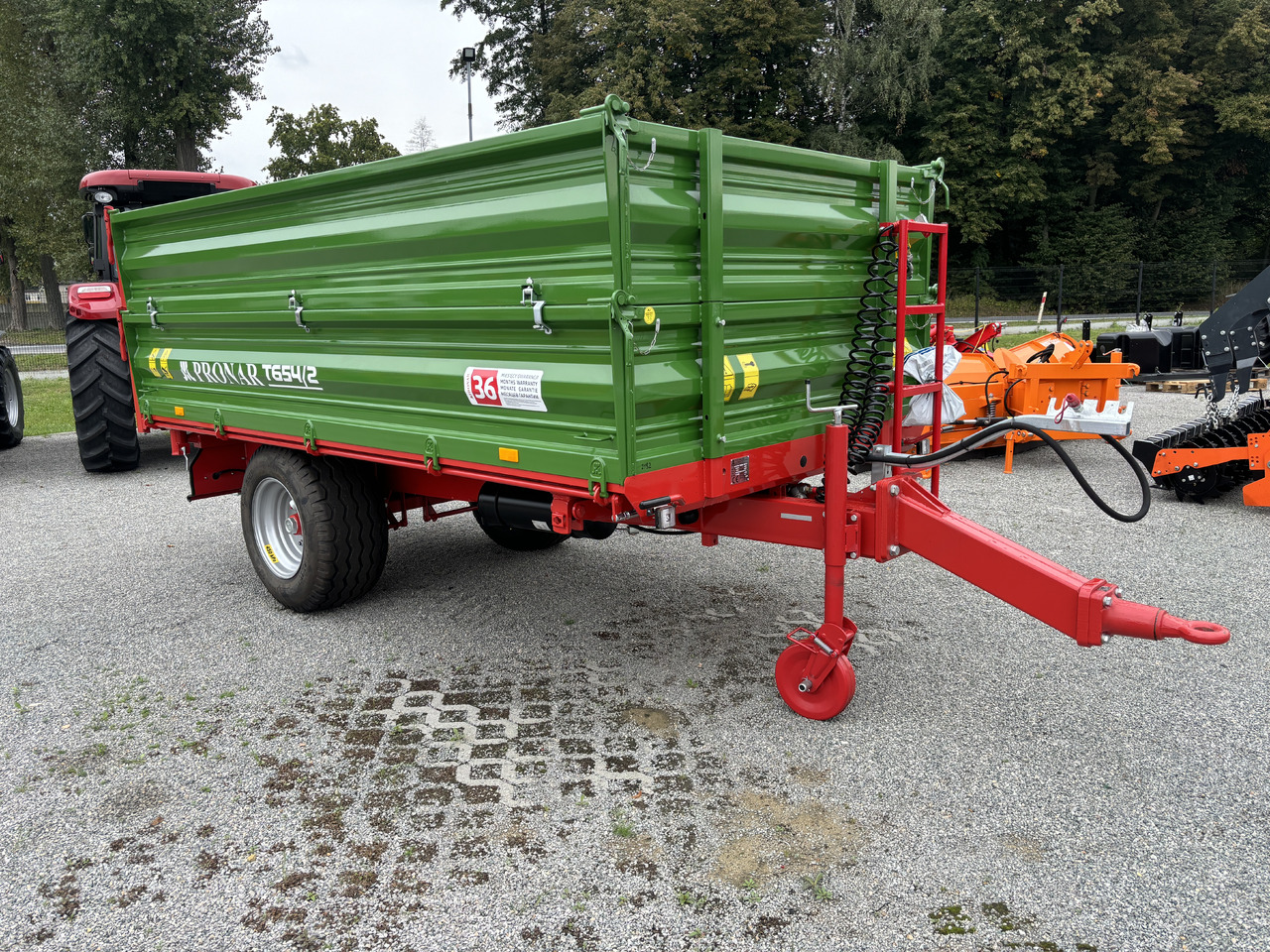 PRONAR T654/2 - Benne agricole: photos 1 PRONAR T654/2 - Benne agricole: photos 1
