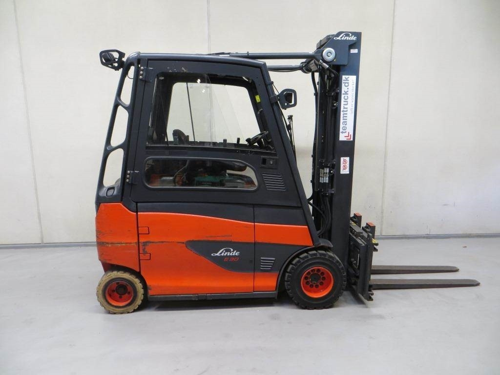 Linde E30 - Chariot élévateur électrique: photos 1 Linde E30 - Chariot élévateur électrique: photos 1