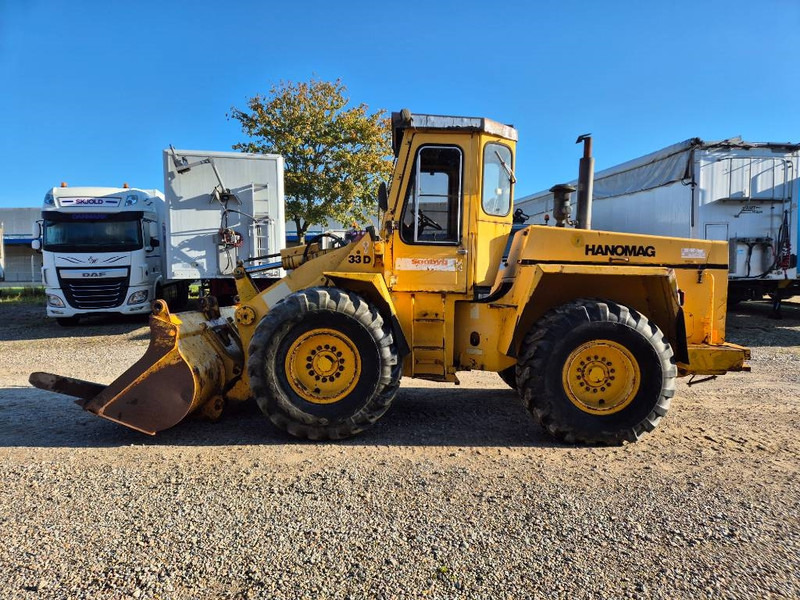 Hanomag 33 D //forks / Bucket// - Chargeuse sur pneus: photos 2 Hanomag 33 D //forks / Bucket// - Chargeuse sur pneus: photos 2