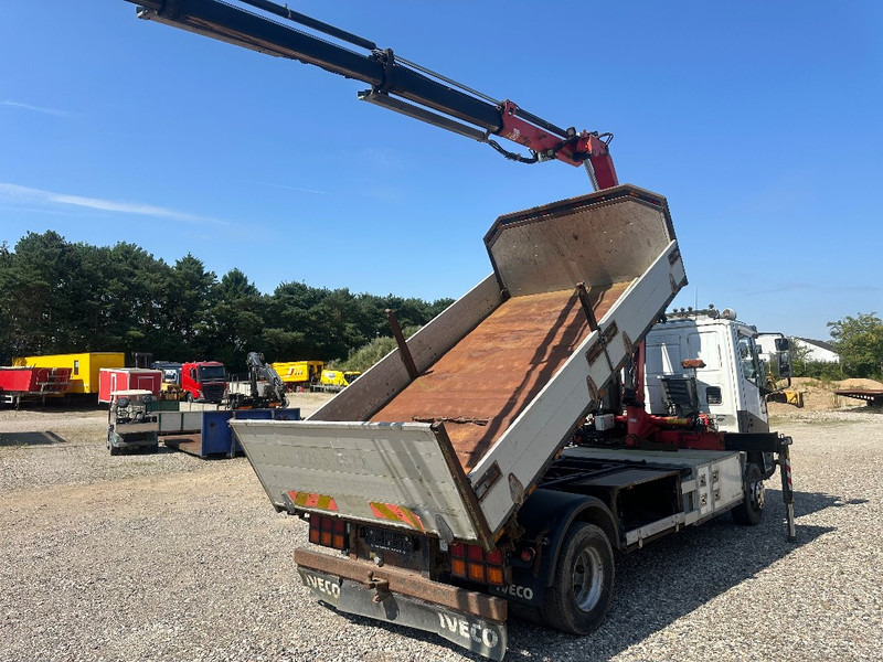Iveco Eurocargo 120 EL 210hp / Fassi 80A Year 2012 + Tip - Camion grue: photos 4 Iveco Eurocargo 120 EL 210hp / Fassi 80A Year 2012 + Tip - Camion grue: photos 4