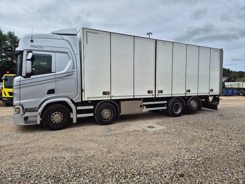 Scania R 500 8x2 //Rampe// Underboring - Camion fourgon: photos 1 Scania R 500 8x2 //Rampe// Underboring - Camion fourgon: photos 1