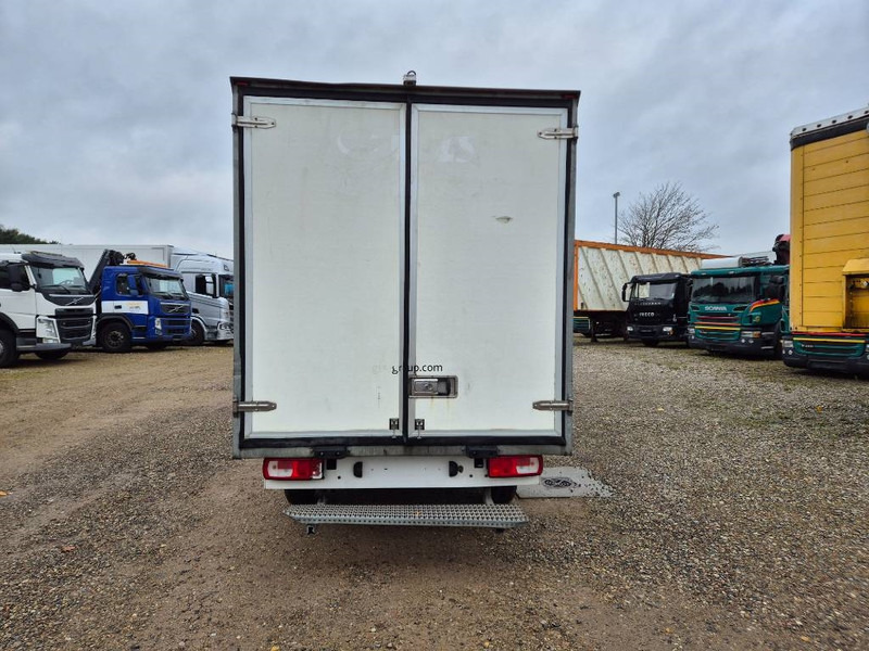 Volkswagen Crafter 35 2,0 TDi 140 BOX / DOORS - Fourgon utilitaire: photos 4 Volkswagen Crafter 35 2,0 TDi 140 BOX / DOORS - Fourgon utilitaire: photos 4