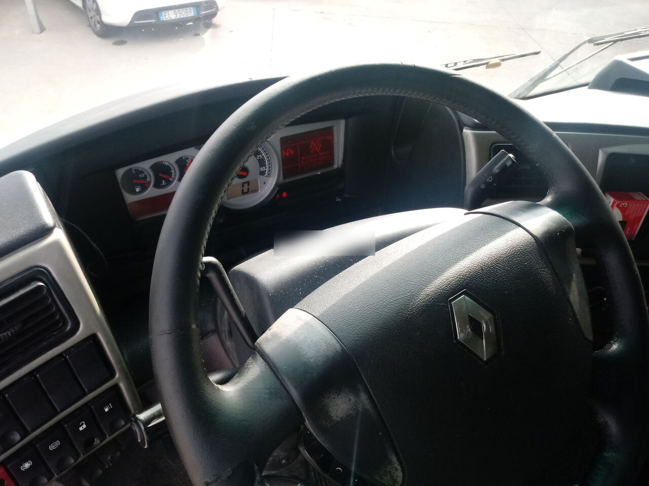 Tracteur routier Renault MAGNUM 500 DXI E.5: photos 12 Tracteur routier Renault MAGNUM 500 DXI E.5: photos 12