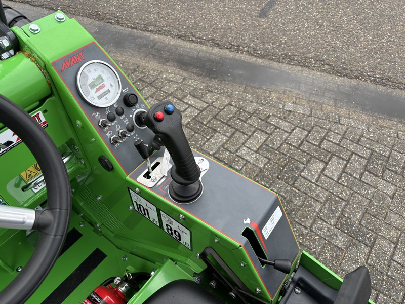 Crédit-bail de Avant 423 TDL Avant 423 TDL: photos 10