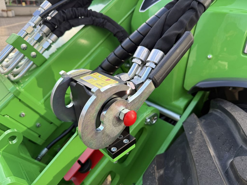 Chargeuse sur pneus neuf Avant 860i TDL+: photos 18 Chargeuse sur pneus neuf Avant 860i TDL+: photos 18