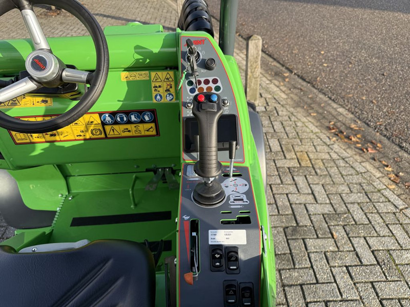 Chargeuse sur pneus neuf Avant 860i TDL+: photos 8 Chargeuse sur pneus neuf Avant 860i TDL+: photos 8