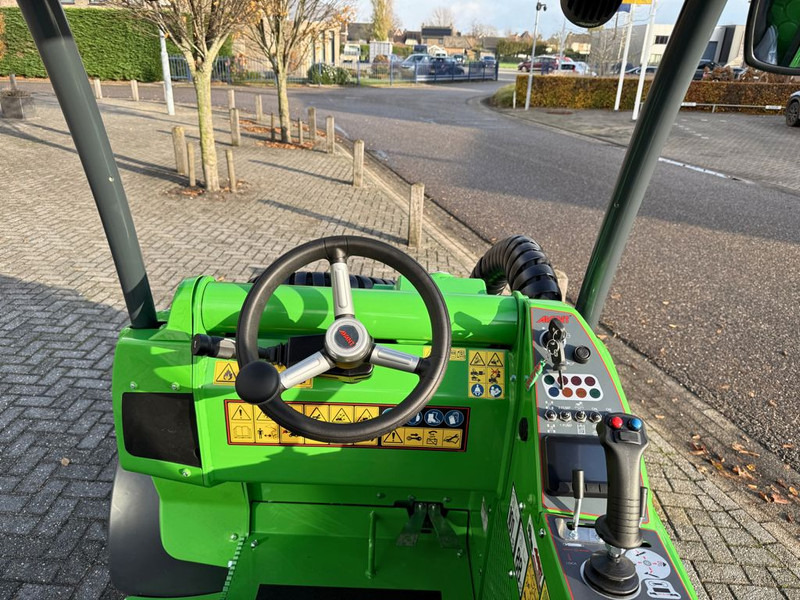 Chargeuse sur pneus neuf Avant 860i TDL+: photos 9 Chargeuse sur pneus neuf Avant 860i TDL+: photos 9