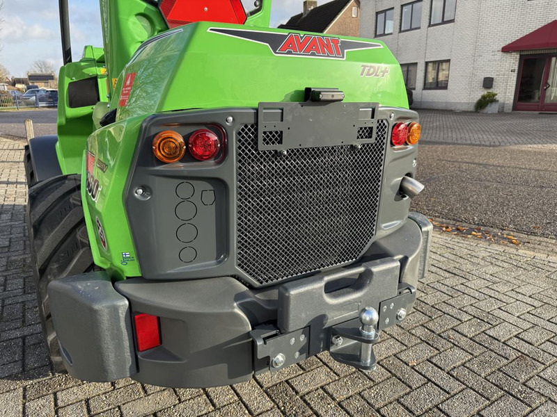 Chargeuse sur pneus neuf Avant 860i TDL+: photos 16 Chargeuse sur pneus neuf Avant 860i TDL+: photos 16