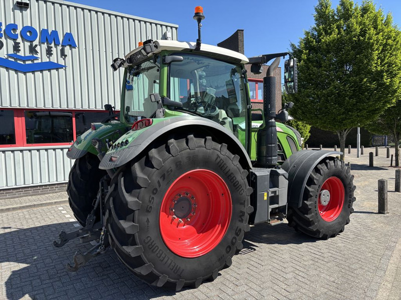 Fendt 724 S4 Profi Plus - Tracteur agricole: photos 3 Fendt 724 S4 Profi Plus - Tracteur agricole: photos 3
