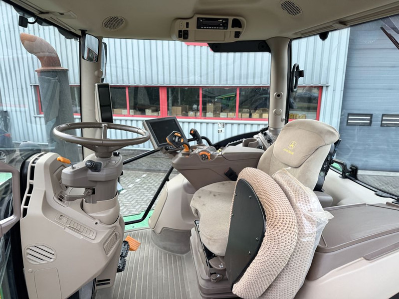 John Deere 6R250 AutoPowr - Tracteur agricole: photos 5 John Deere 6R250 AutoPowr - Tracteur agricole: photos 5