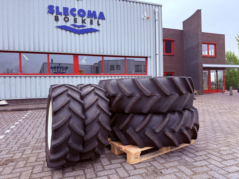 Mitas 420/70R30 & 300/70R20  Compl wheel - Pneus et jantes: photos 1 Mitas 420/70R30 & 300/70R20  Compl wheel - Pneus et jantes: photos 1