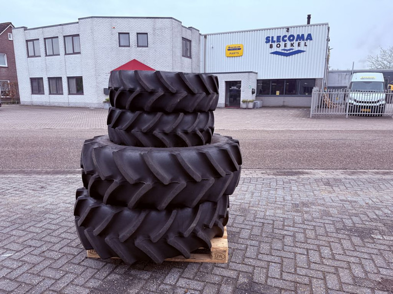 Mitas 420/70R30 & 300/70R20  Compl wheel - Pneus et jantes: photos 5 Mitas 420/70R30 & 300/70R20  Compl wheel - Pneus et jantes: photos 5