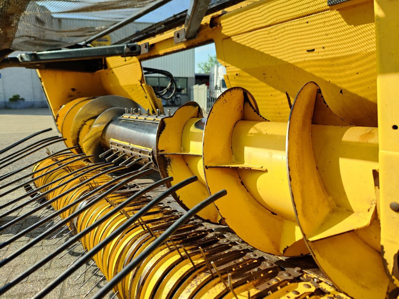 Accessoire aux ensileuses New Holland 273 Gras Pick Up: photos 8 Accessoire aux ensileuses New Holland 273 Gras Pick Up: photos 8