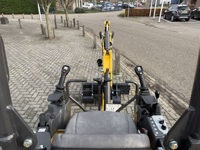 New Holland E14D Minigraver - Mini pelle: photos 5 New Holland E14D Minigraver - Mini pelle: photos 5