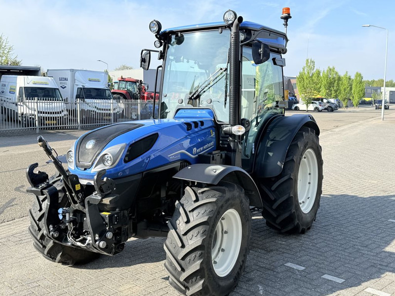 New Holland T4.100 LP - Tracteur agricole: photos 4 New Holland T4.100 LP - Tracteur agricole: photos 4