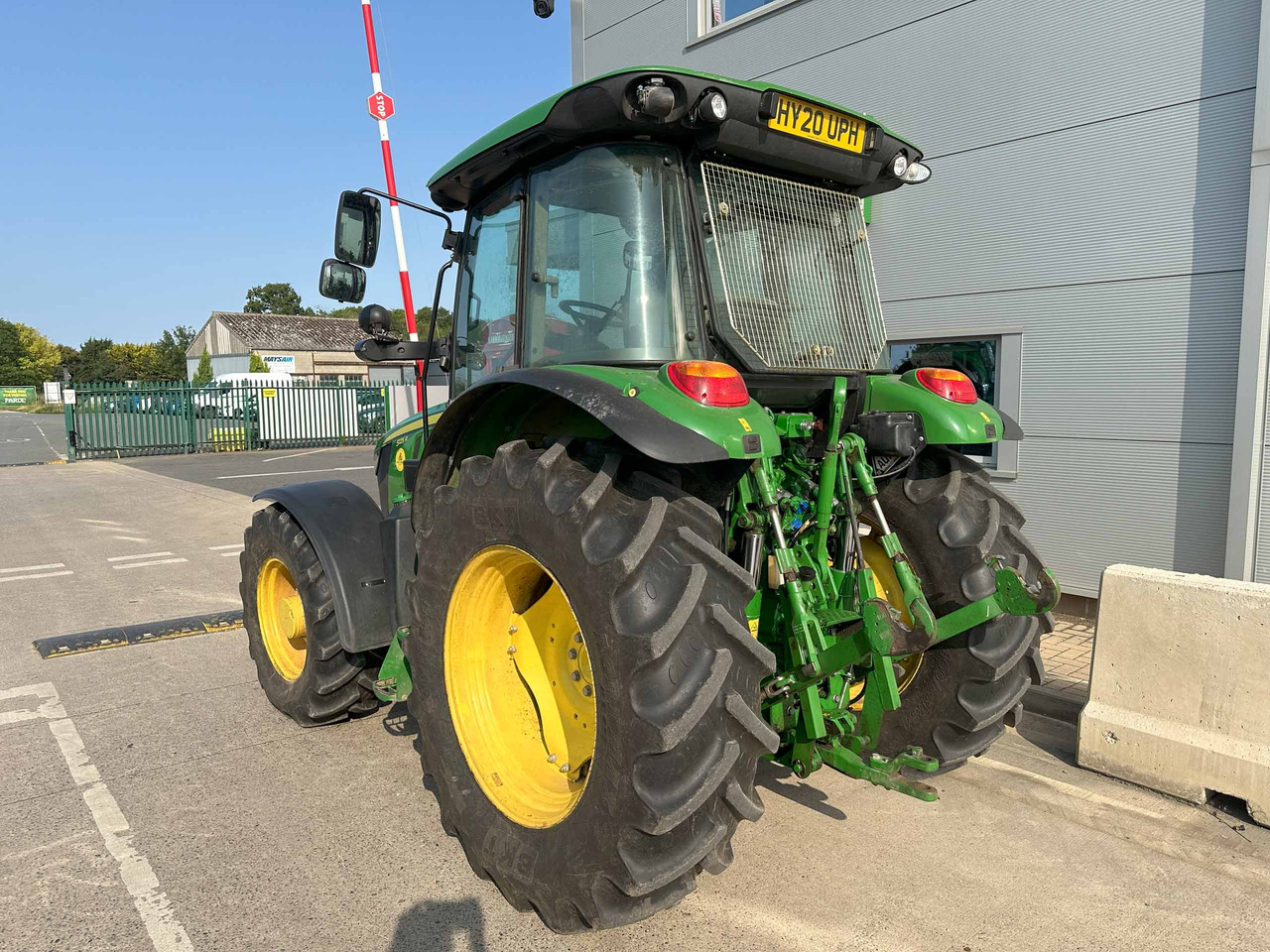 John Deere 5125R - Tracteur agricole: photos 3 John Deere 5125R - Tracteur agricole: photos 3
