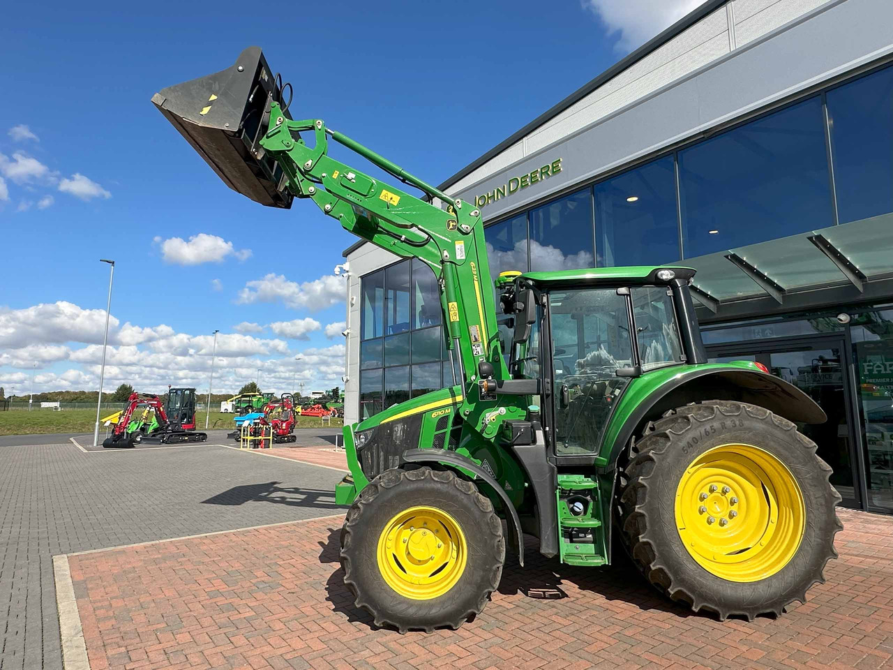 John Deere 6110M + 623M - Tracteur agricole: photos 2 John Deere 6110M + 623M - Tracteur agricole: photos 2