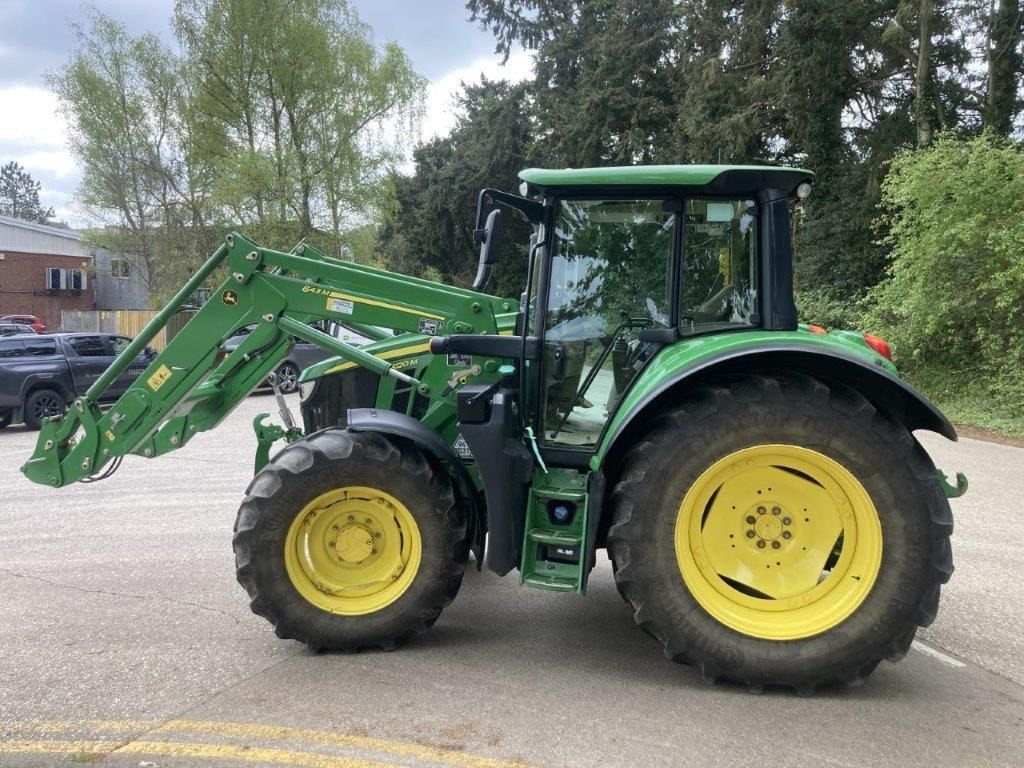 John Deere 6120M - Tracteur agricole: photos 1 John Deere 6120M - Tracteur agricole: photos 1