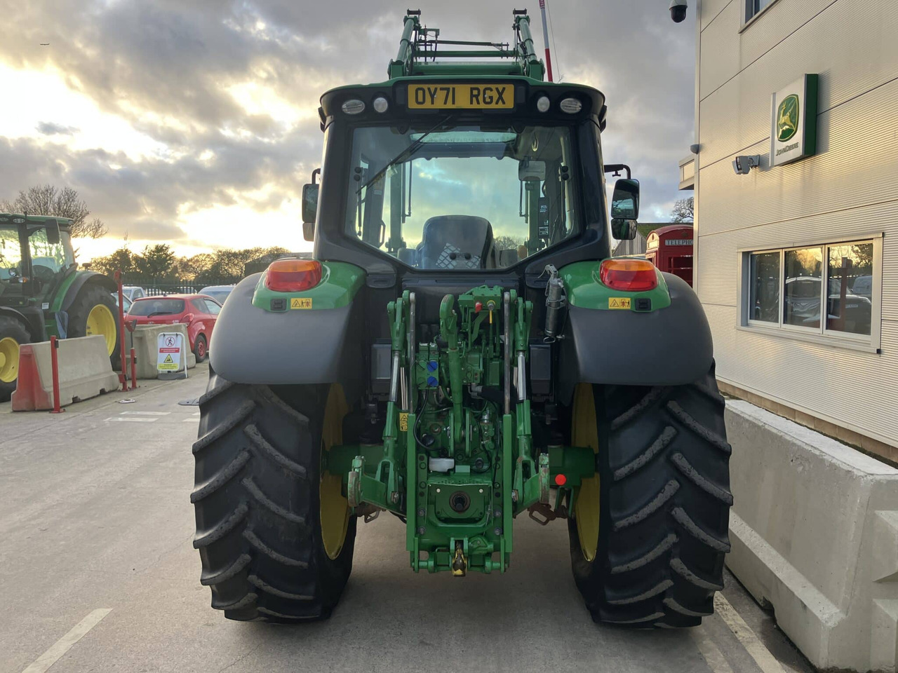 John Deere 6120M - Tracteur agricole: photos 4 John Deere 6120M - Tracteur agricole: photos 4