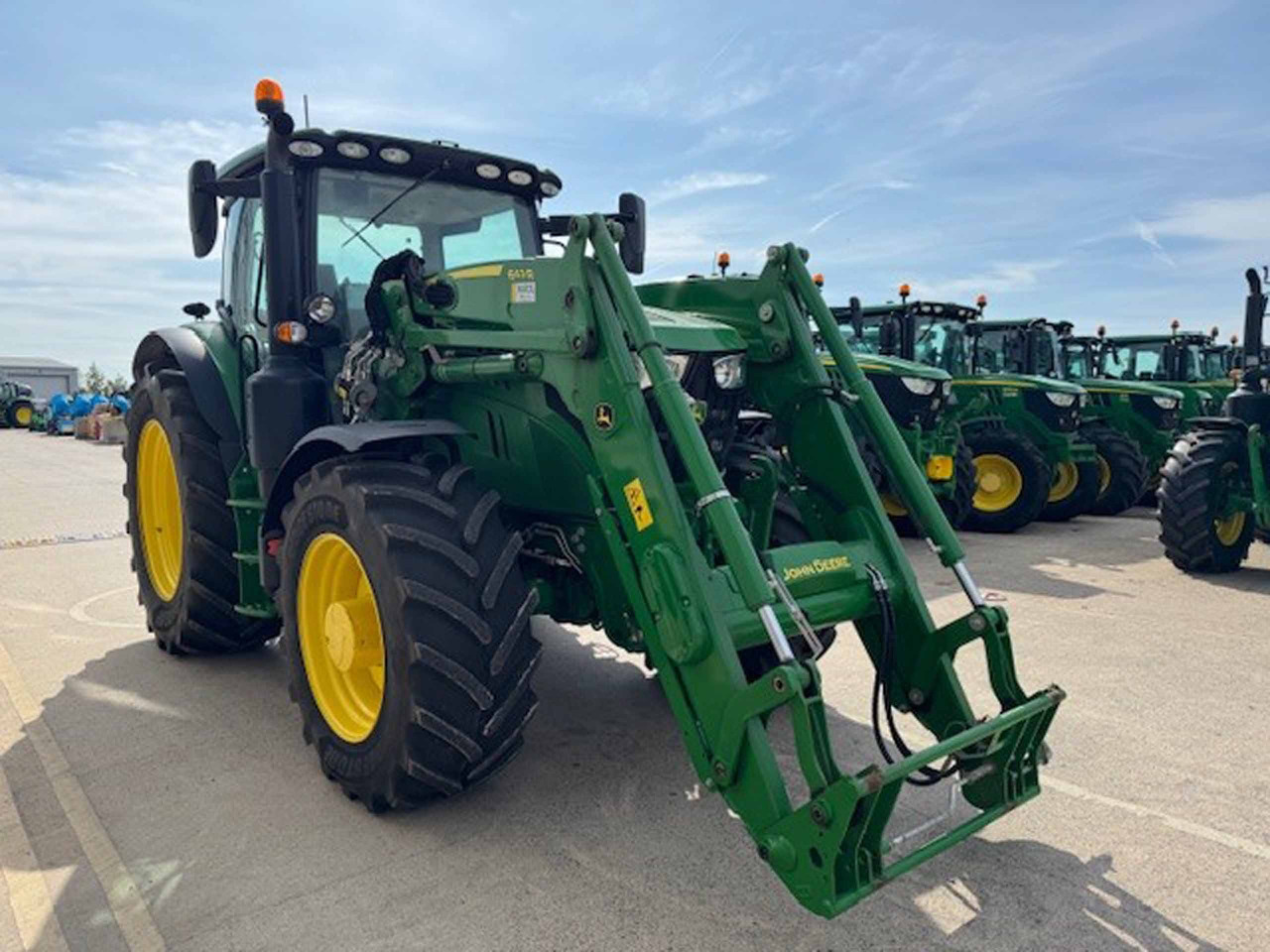John Deere 6155R - Tracteur agricole: photos 5 John Deere 6155R - Tracteur agricole: photos 5