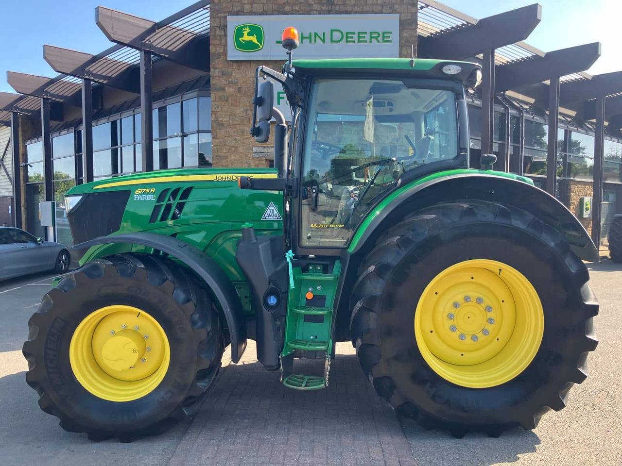 Tracteur agricole John Deere 6175R: photos 10