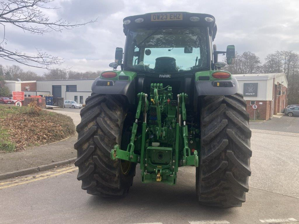 John Deere 6215R - Tracteur agricole: photos 4 John Deere 6215R - Tracteur agricole: photos 4